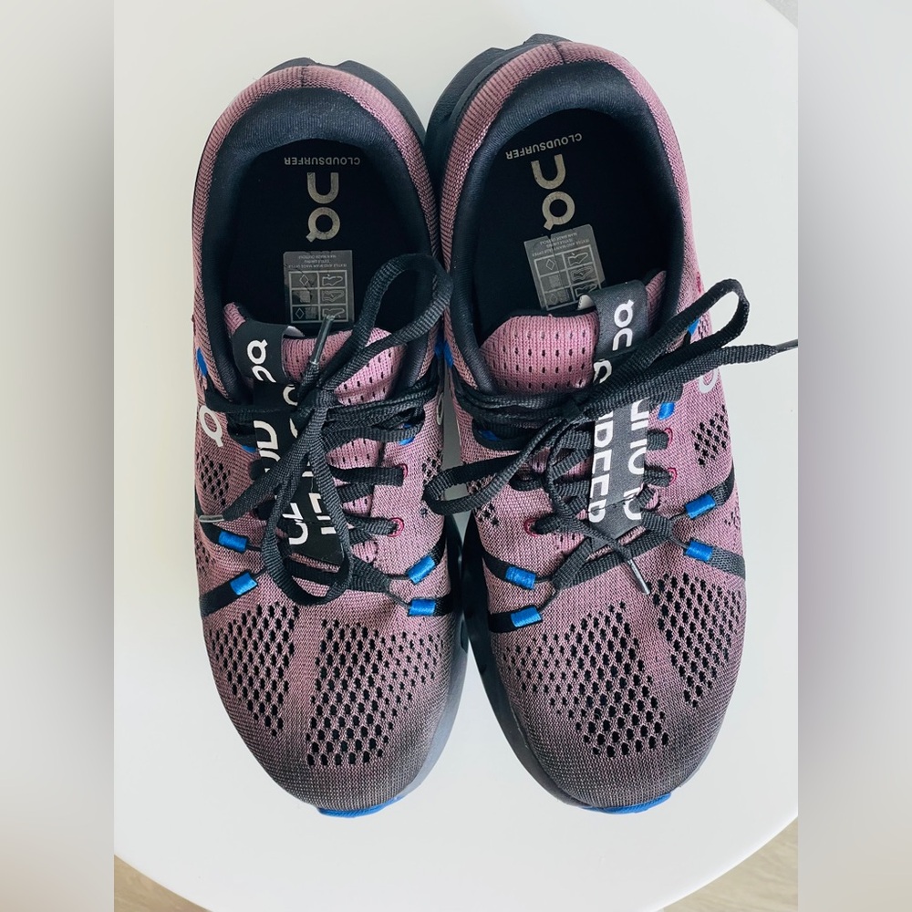 On Cloudsurfer Running Black and Blue Athletic Shoes with CloudTec size 8.5 - Picture 4 of 16